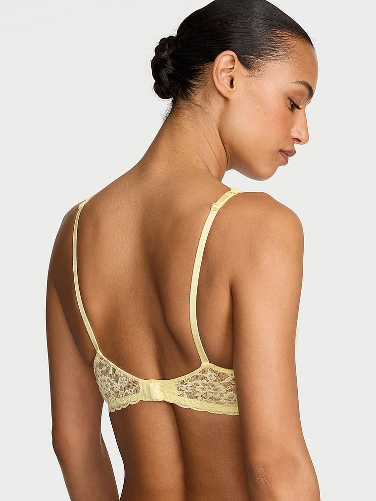 Čipkasti balconette grudnjak bez podstave. Proizvod je žute boje i dolazi iz Victoria's Secret kolekcije.