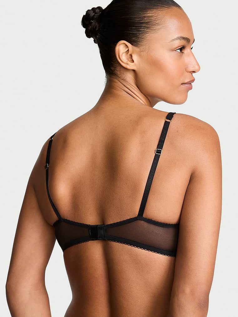 Wicked Mesh-Trim nepodstavljeni balconette grudnjak. Proizvod je crne boje i dolazi iz kolekcije Dream Angels.