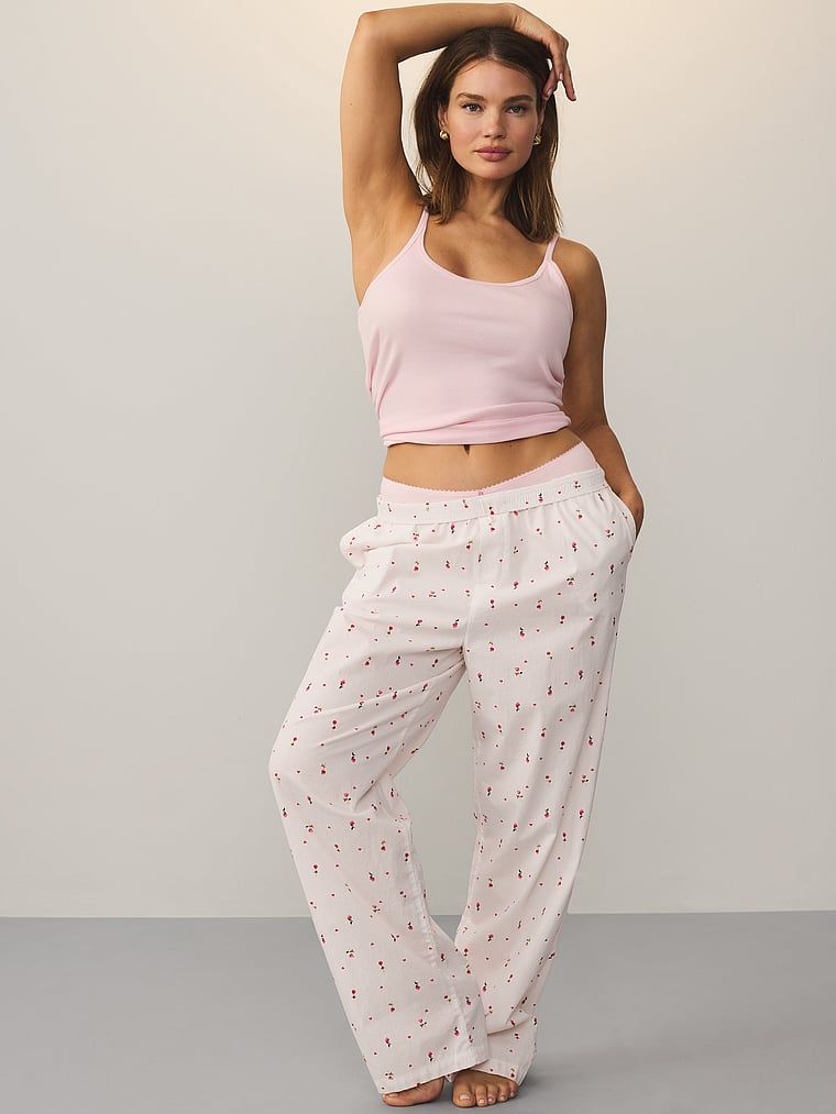 Mix & Match pamučna majica za spavanje. Proizvod je ružičaste boje i dolazi iz Victoria's Secret kolekcije.