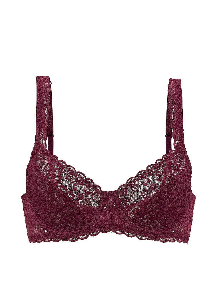 Čipkasti balconette grudnjak bez podstave. Proizvod je ružičaste boje i dolazi iz Victoria's Secret kolekcije.