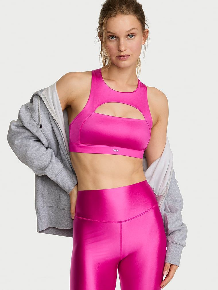 Sportski grudnjak izrađen od sjajnog VSX GlossyTech materijala. Proizvod je ružičaste boje i dolazi iz VSX kolekcije.