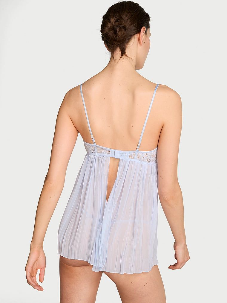Dream Lace plisirana babydoll podsuknja i tange. Proizvod je plave boje i dolazi iz kolekcije Dream Angels.