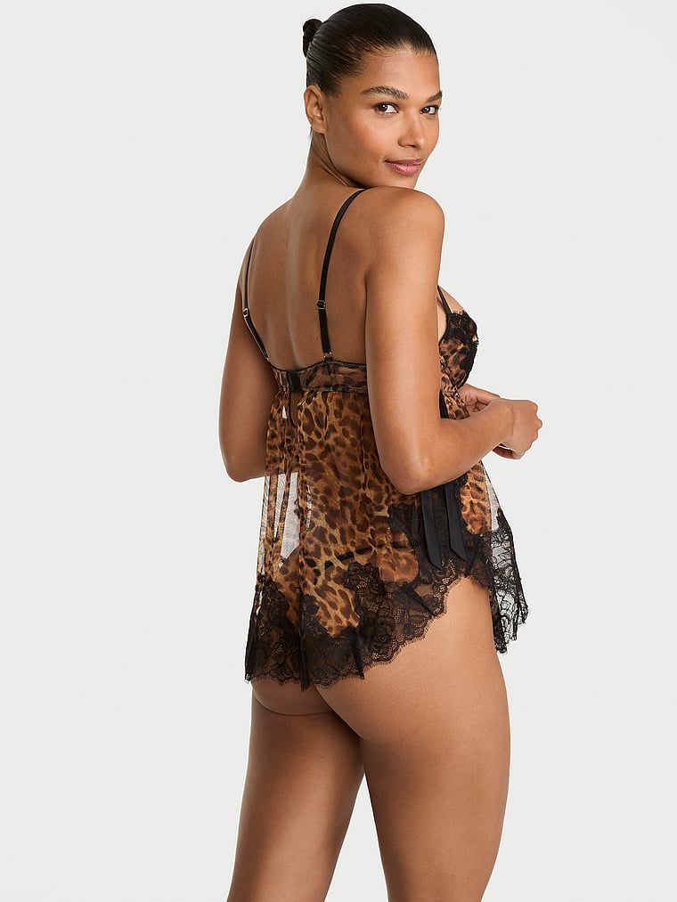 Wicked Sheer i tange. Proizvod ima šarene boje i dolazi iz kolekcije Very Sexy.