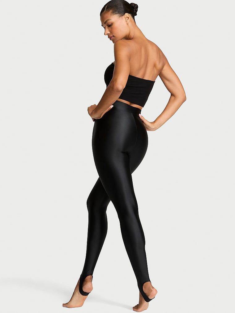 Tajice izrađene od sjajnog VSX GlossyTech Stirrup materijala. Proizvod je crn i dolazi iz VSX kolekcije.