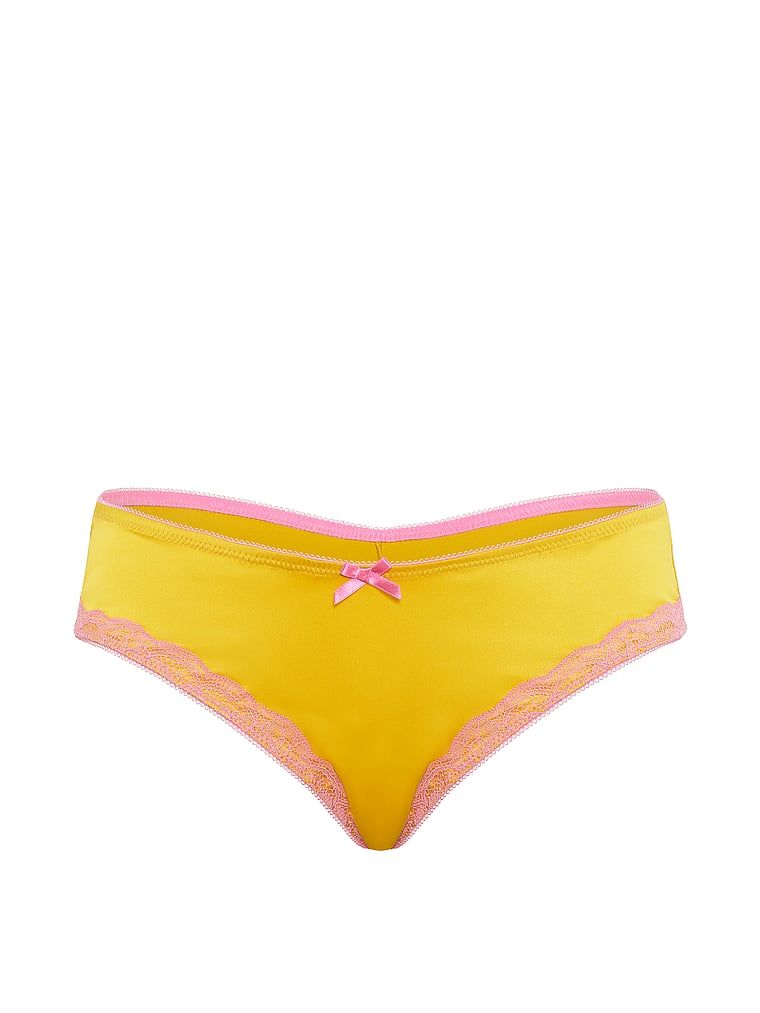 Satenske gaćice s čipkom Tease Cheeky. Proizvod je žute boje i dolazi iz Victoria's Secret kolekcije.