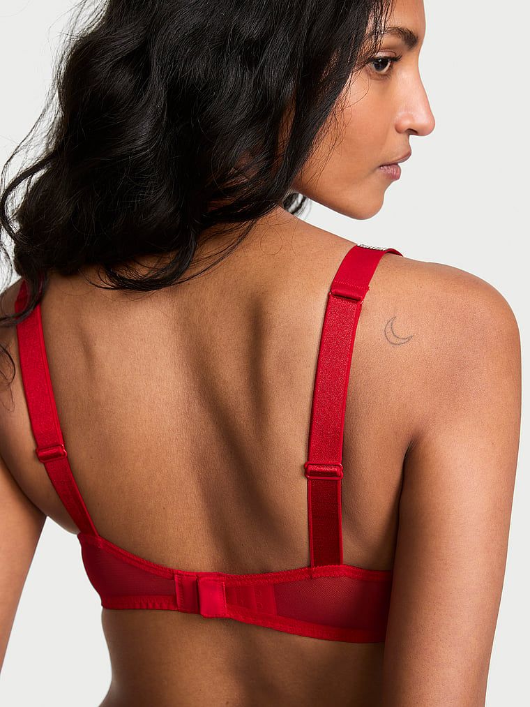Push-up čipkasti grudnjak za povećanje veličine Bombshell Shine Strap. Proizvod je crvene boje i dolazi iz kolekcije Very Sexy.