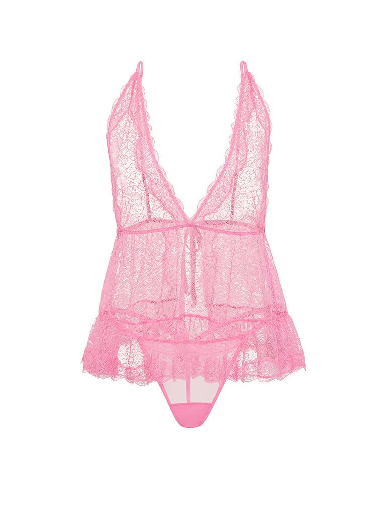 Zadirkuj Babydoll i tange. Proizvod je ružičaste boje i dolazi iz Victoria's Secret kolekcije.