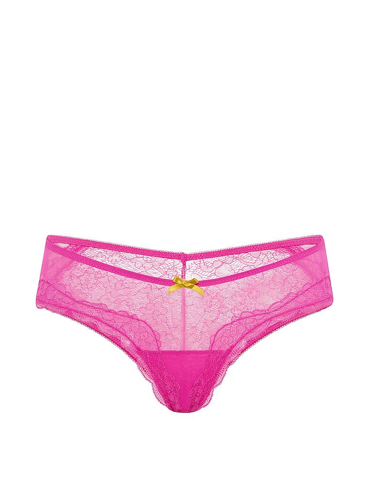 Tease Cheeky mrežaste i čipkaste gaćice. Proizvod je ružičaste boje i dolazi iz Victoria's Secret kolekcije.