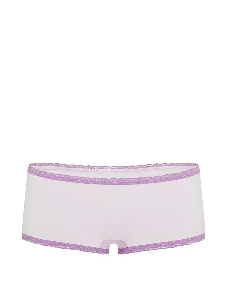 Pamučne kratke hlače s čipkom na rubovima, čipkaste Boyshorts. Proizvod je ljubičaste boje i dolazi iz kolekcije Lace Trim.