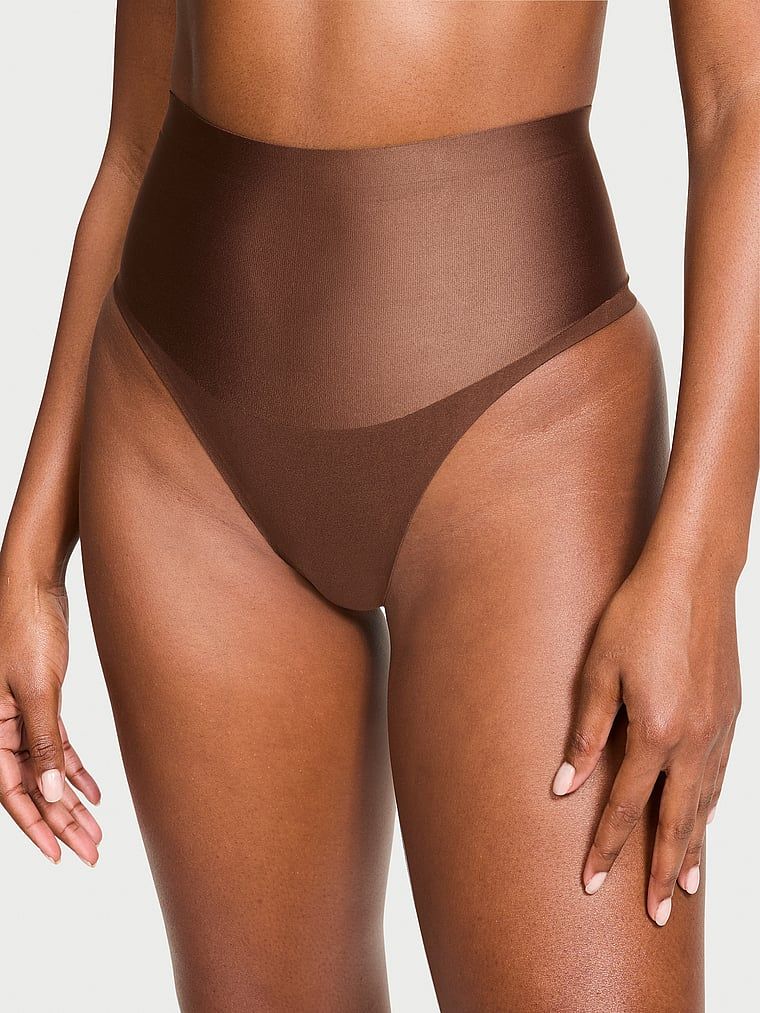 Body by Victoria Zaglađujuće svjetlucave tangice