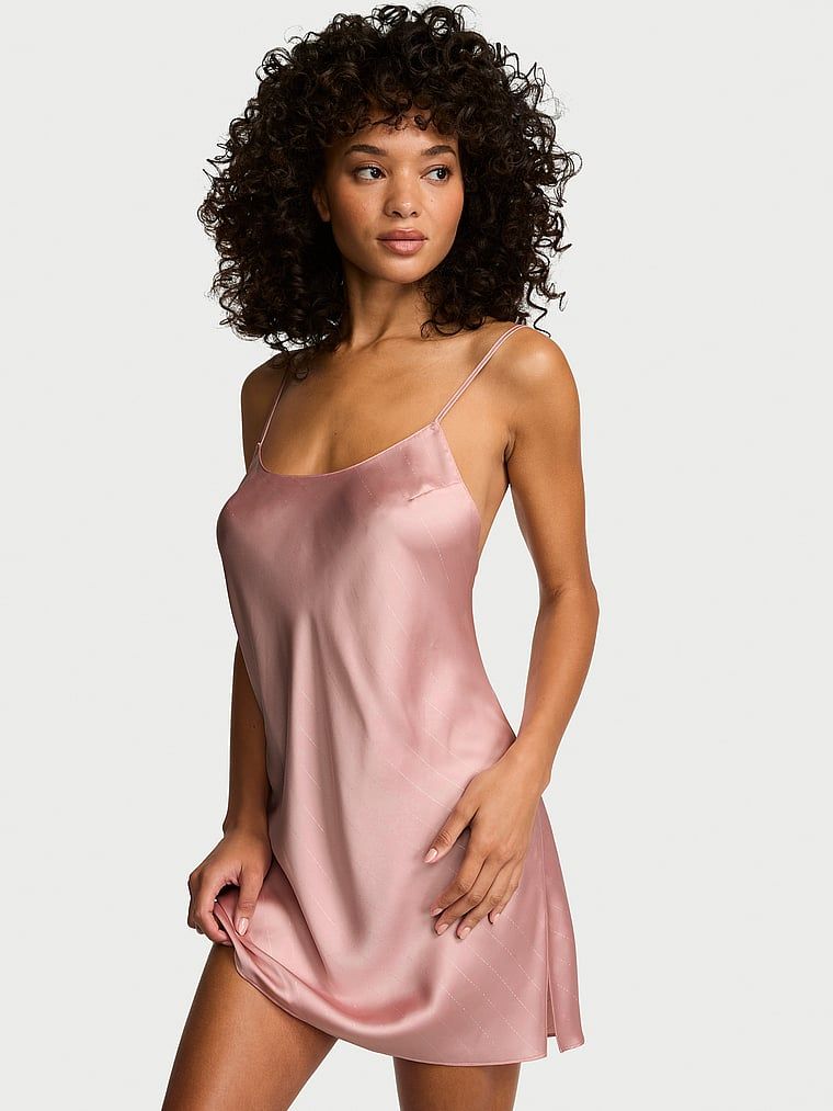 Victoria's Secret Satenska slip haljina s otvorenim leđima