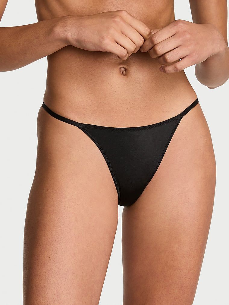Brazilske gaćice s Angel Shine krilcima. Proizvod je crn i dolazi iz kolekcije Very Sexy.