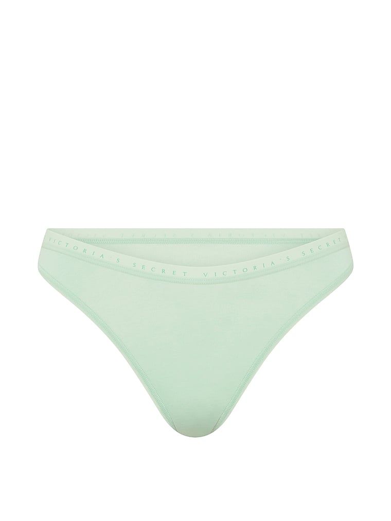 Pamučne tange s visokim zahvatom. Proizvod je plave boje i dolazi iz Victoria's Secret kolekcije.