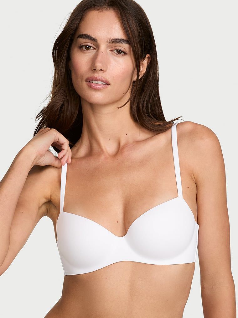Grudnjak blago podstavljen FlexFactor balkonom. Proizvod je bijele boje i dolazi iz kolekcije Body by Victoria.