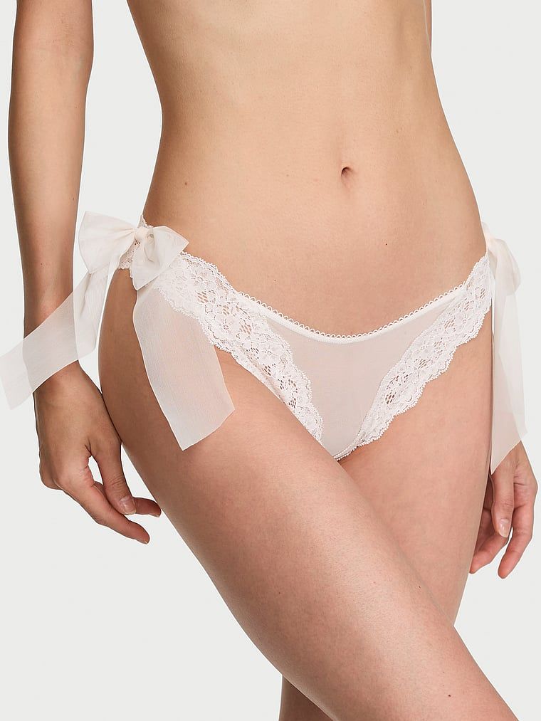 Dream Angels Čipkaste i mrežaste brazilske gaćice s bočnom mašnicom