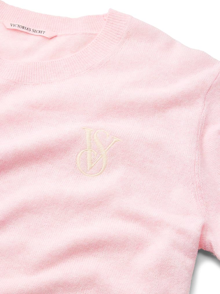 Pleteni set za spavanje - Luxe Knit top i kratke hlače. Proizvod je ružičaste boje i dolazi iz Victoria's Secret kolekcije.