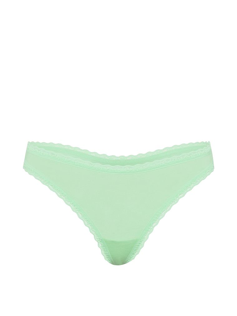 Pamučni tanga s čipkom na rubovima čipke od struka. Proizvod je zelene boje i dolazi iz kolekcije Lace Trim.