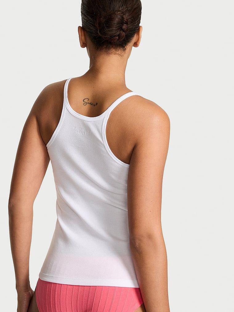 Mix & Match pamučna majica za spavanje. Proizvod je bijele boje i dolazi iz Victoria's Secret kolekcije.